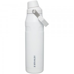 White Stanley IceFlow Insulated Bottle with Fast Flow Lid | 36 OZ Water Bottles | 17950-VZPT