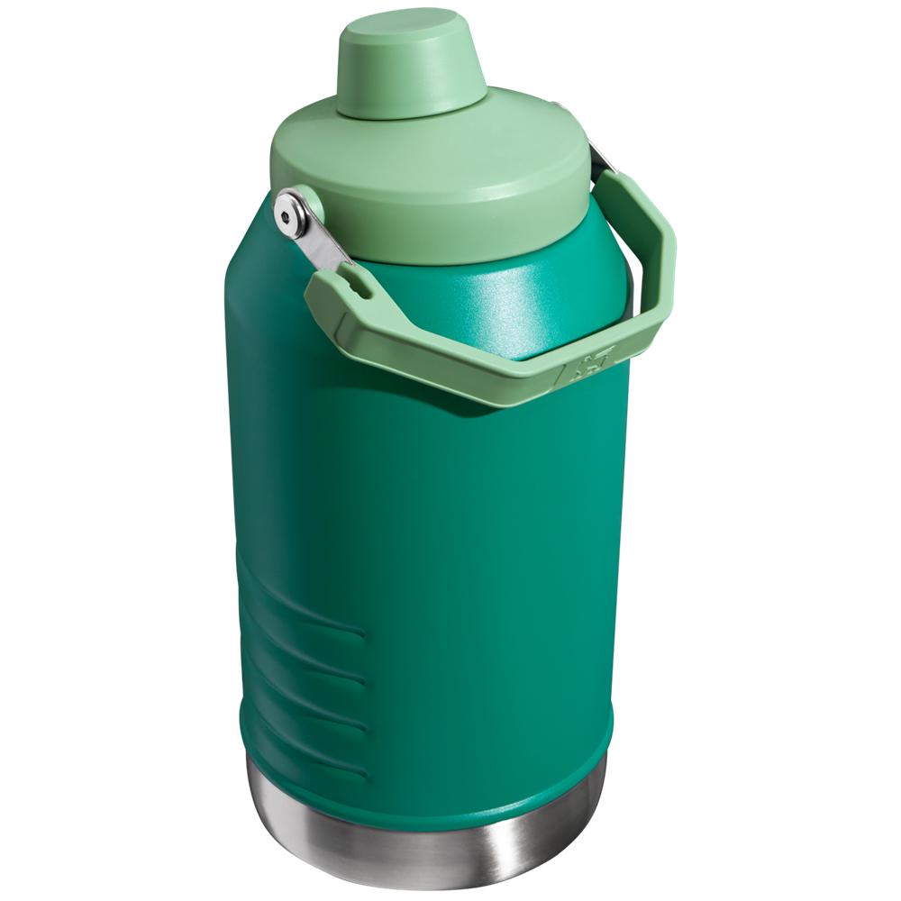 Green Stanley IceFlow™ Jug with Fast Flow Lid | 64 OZ Water Bottles | 45320-XRWG