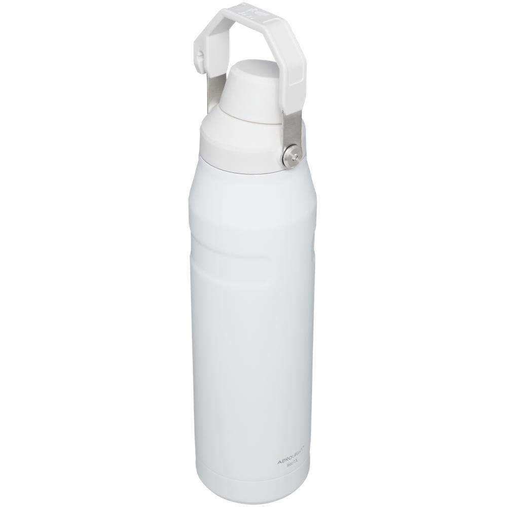 White Stanley IceFlow Insulated Bottle with Fast Flow Lid | 36 OZ Water Bottles | 17950-VZPT